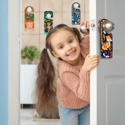 CH231909 SCRATCH ANIMAL DOOR HANGERS jouet ulysse